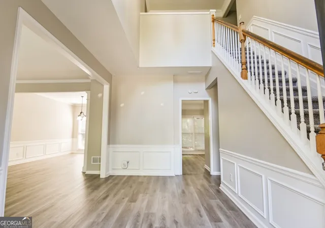 Photo 4 of Single family home for sale at 185 Gainford Ct, Johns Creek, GA 30097 | MLS# 10809565 | Listing updated on 2026-09-11