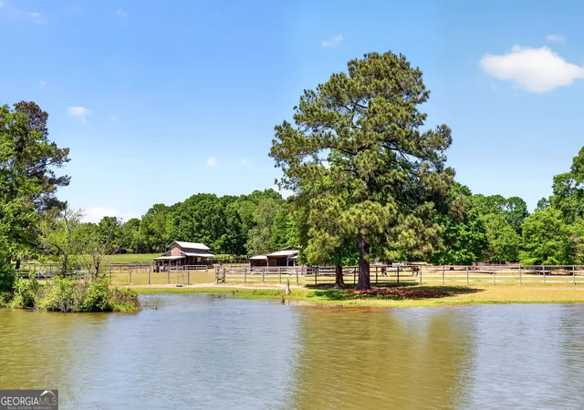 Homes for sale in Brooks, GA | 511 W Mcintosh Rd, Brooks, GA 30205 | MLS# 10736161