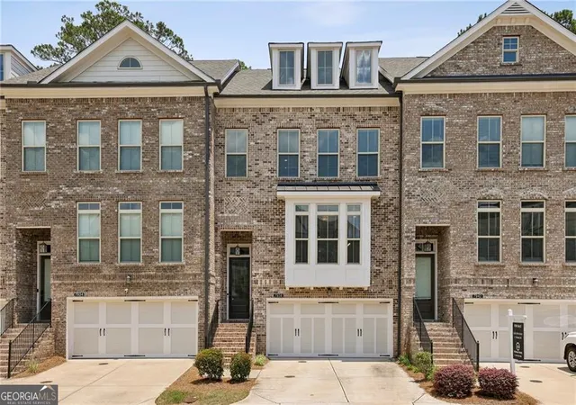 Homes for sale in Suwanee, GA | 7938 Laurel Crest Dr, Suwanee, GA 30024 | MLS# 10786113