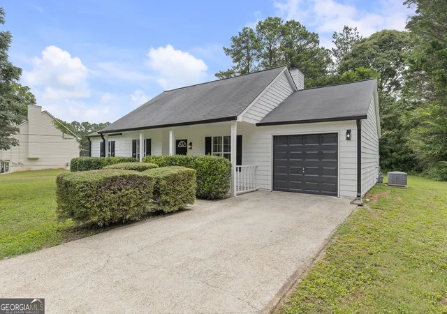 Photo 3 of Single family home for sale at 85 Settlers Mill Run, Hiram, GA 30141 | MLS# 10798987 | Listing updated on 2026-08-28