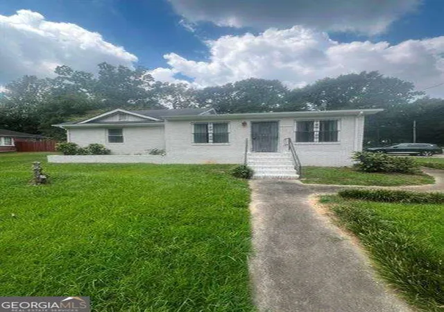 Photo 1 of Single family home for sale at 105 Brownlee Rd Sw, Atlanta, GA 30331 | MLS# 10880628 | Listing updated on 2026-10-29
