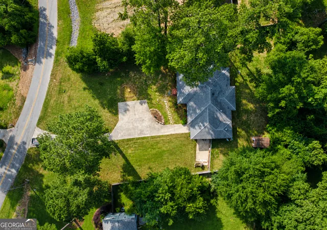 2nd image of 723 Winchester Cir, Macon, GA 31210 | MLS# 10810034