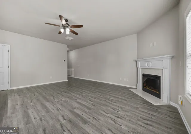 3rd image of 244 Cross St, Lawrenceville, GA 30046 | MLS# 10816871