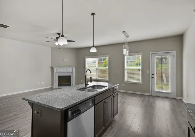 5th image of 244 Cross St, Lawrenceville, GA 30046 | MLS# 10816871