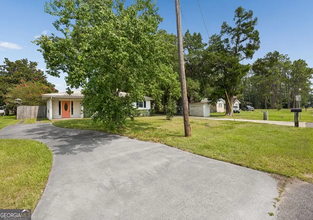 2nd image of 338 Charles St, Saint Marys, GA 31558 | MLS# 10827083