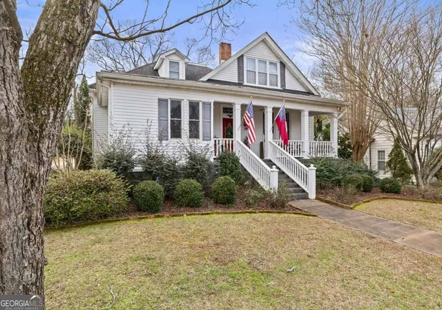 3rd image of 147 Stafford Ave, Barnesville, GA 30204 | MLS# 10816353