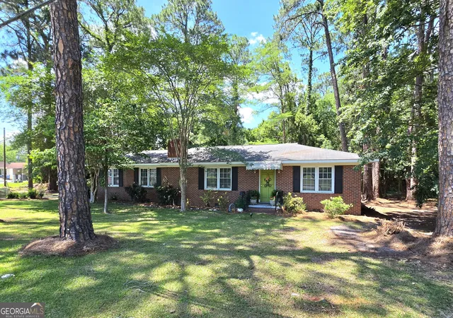 Homes for sale in Fitzgerald, GA | 409 W Sultana Dr, Fitzgerald, GA 31750 | MLS# 10788379