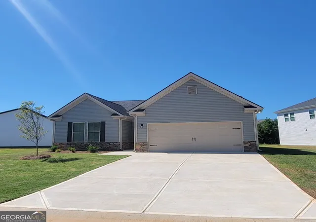 Homes for sale in Perry, GA | 111 Breakwater Wy, Perry, GA 31069 | MLS# 10793267