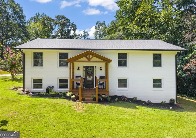 Photo 3 of Single family home for sale at 55 Emory Dr, Hartwell, GA 30643 | MLS# 10829698 | Listing updated on 2026-09-05