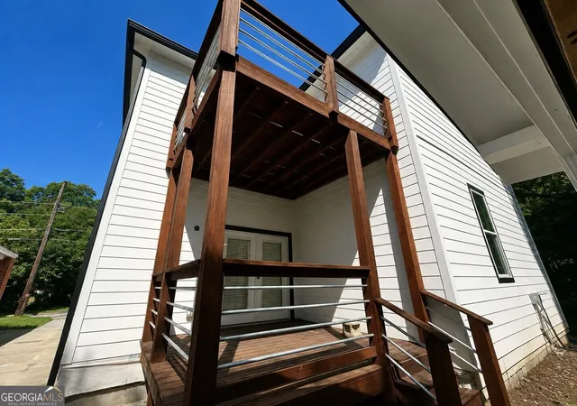 Photo 10 of Single family home for sale at 1054 Ira St Sw, Atlanta, GA 30310 | MLS# 10831979 | Listing updated on 2026-09-14