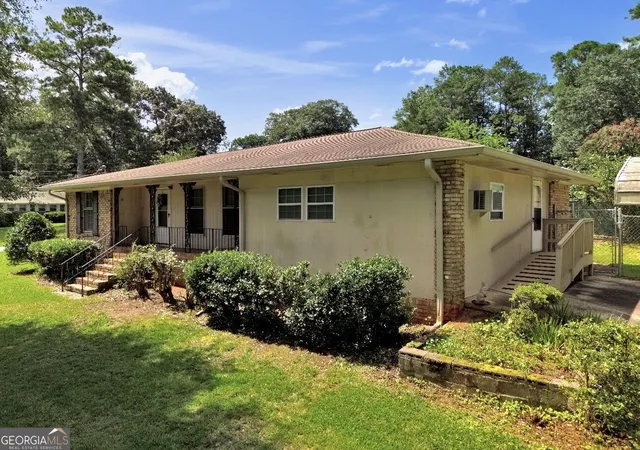 3rd image of 1937 Brannon Dr, Austell, GA 30106 | MLS# 10815237