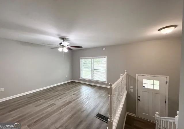 Photo 3 of Single family home for sale at 1171 Octavia St Se, Atlanta, GA 30315 | MLS# 10834125 | Listing updated on 2026-10-24