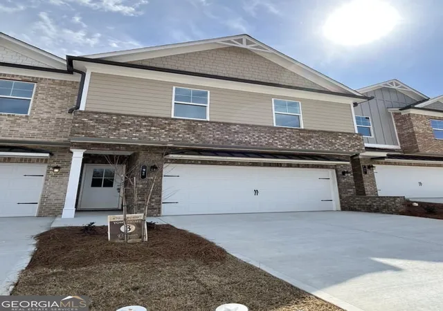 1st image of 21 Creekside Commons Dr, Hoschton, GA 30548 | MLS# 10481178