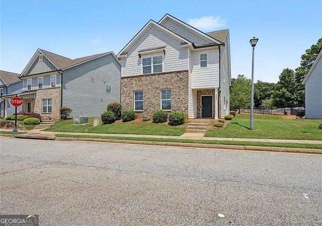 Photo 2 of Single family home for sale at 1609 Meadow Xing, East Point, GA 30344 | MLS# 10825538 | Listing updated on 2026-09-12