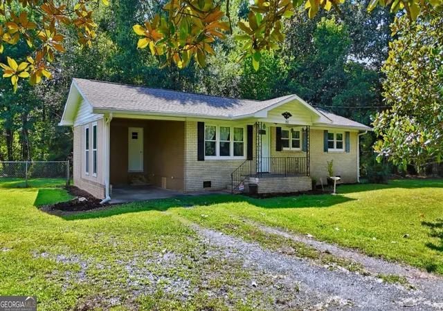 Photo 3 of Single family home for sale at 552 Everett Springs Rd Sw, Calhoun, GA 30701 | MLS# 10826592 | Listing updated on 2026-08-28