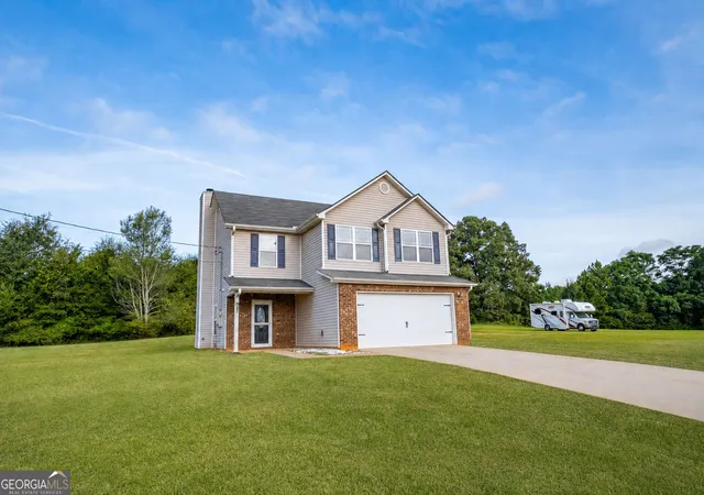 Photo 2 of Single family home for sale at 315 Furrow Creek Ct, Jackson, GA 30233 | MLS# 10818345 | Listing updated on 2026-08-24