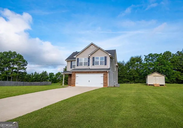 Photo 3 of Single family home for sale at 315 Furrow Creek Ct, Jackson, GA 30233 | MLS# 10818345 | Listing updated on 2026-08-24