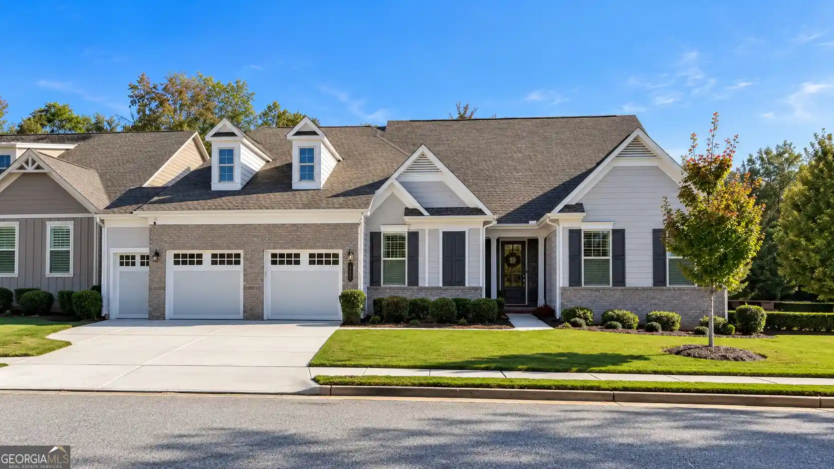 Photo 1 of Sale Pending at 137 Red Maple Dr, Peachtree City, GA 30269 | MLS# 10876912 | Listing updated on 2026-10-22