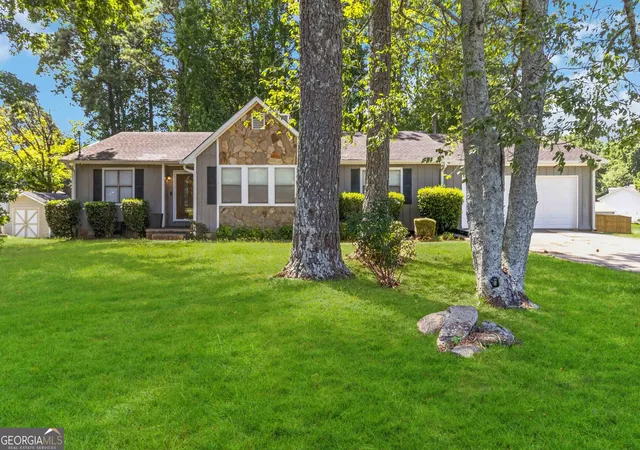 Photo 3 of Sale Pending at 5080 Rex Rd, Stockbridge, GA 30281 | MLS# 10829964 | Listing updated on 2026-10-08
