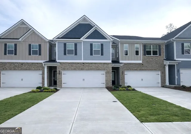 Photo 2 of Townhouse for sale at 6355 Warbler Ct, Morrow, GA 30260 | MLS# 10721545 | Listing updated on 2026-09-03