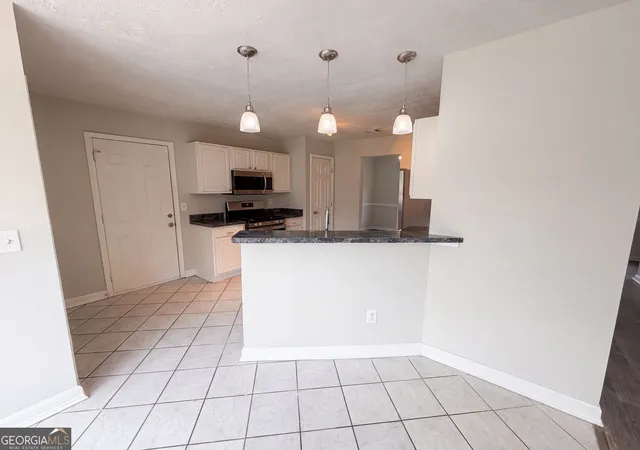 Photo 4 of Sale Pending at 4521 Carriage Park Dr, Lithonia, GA 30038 | MLS# 10822198 | Listing updated on 2026-09-18