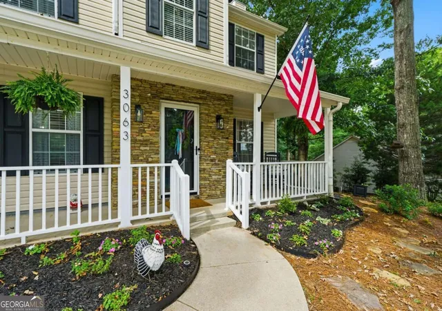 Photo 3 of Single family home for sale at 3063 Rockview Dr, Loganville, GA 30052 | MLS# 10813245 | Listing updated on 2026-10-02