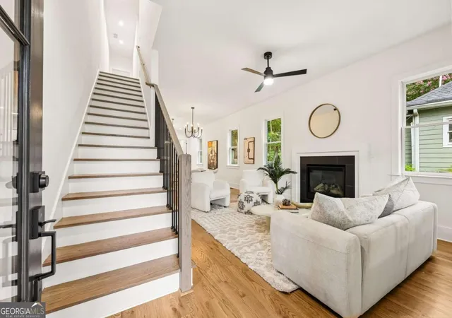 3rd image of 112 1St Ave #B, Decatur, GA 30030 | MLS# 10815393
