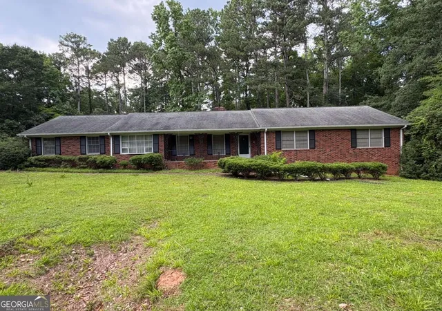 Photo 1 of Single family home for sale at 199 Williamsburg Ln, Athens, GA 30605 | MLS# 10788046 | Listing updated on 2026-07-16