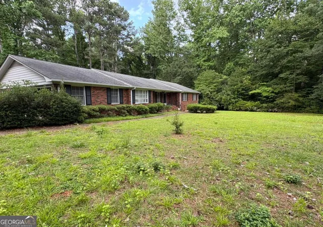 Photo 3 of Single family home for sale at 199 Williamsburg Ln, Athens, GA 30605 | MLS# 10788046 | Listing updated on 2026-09-28
