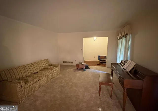 Photo 4 of Single family home for sale at 199 Williamsburg Ln, Athens, GA 30605 | MLS# 10788046 | Listing updated on 2026-09-28