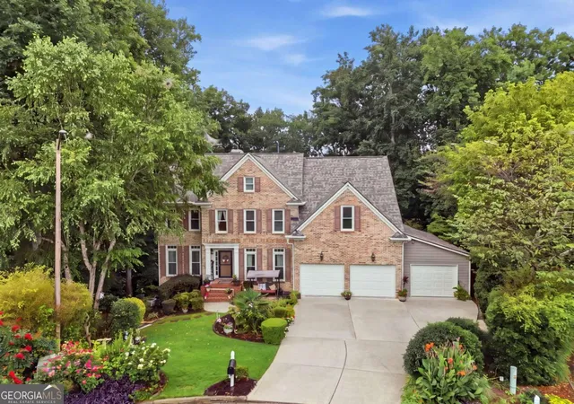 Photo 2 of Single family home for sale at 214 Glenbrook Ln, Canton, GA 30115 | MLS# 10821040 | Listing updated on 2026-10-08