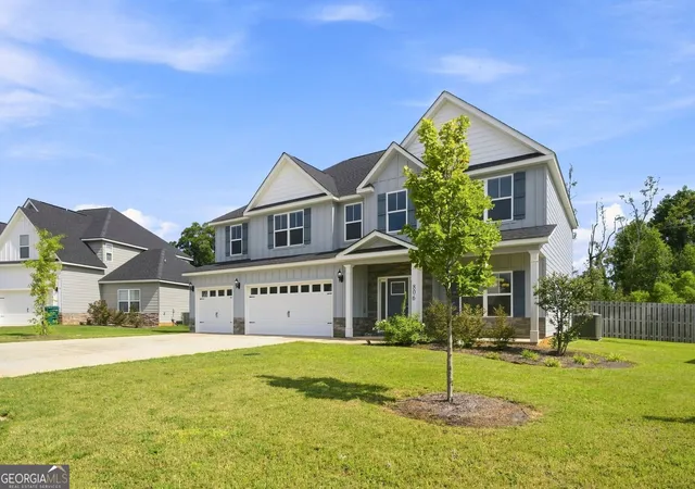 Photo 3 of Single family home for sale at 806 Harley Farms Dr, Bonaire, GA 31005 | MLS# 10822579 | Listing updated on 2026-08-24