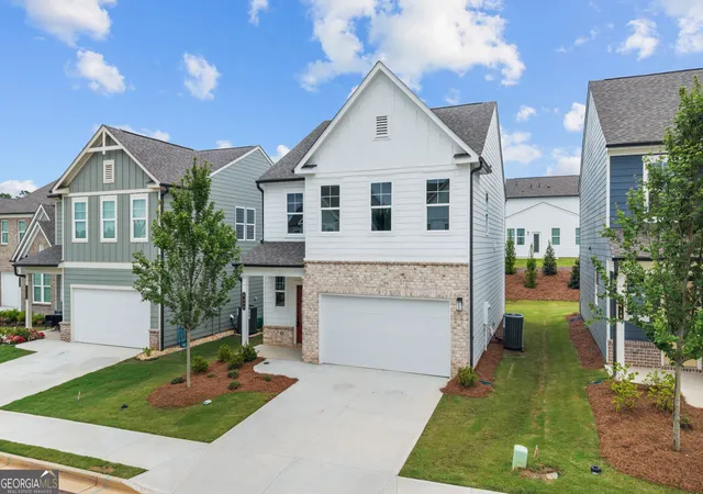 2nd image of 4406 Buttonwood Ln, Lilburn, GA 30047 | MLS# 10808286