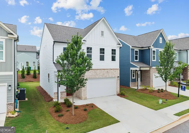 Photo 3 of Single family home for sale at 4406 Buttonwood Ln, Lilburn, GA 30047 | MLS# 10808286 | Listing updated on 2026-08-01
