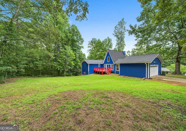 Photo 2 of Single family home for sale at 3202 Beaver Dr, Douglasville, GA 30135 | MLS# 10824681 | Listing updated on 2026-09-14