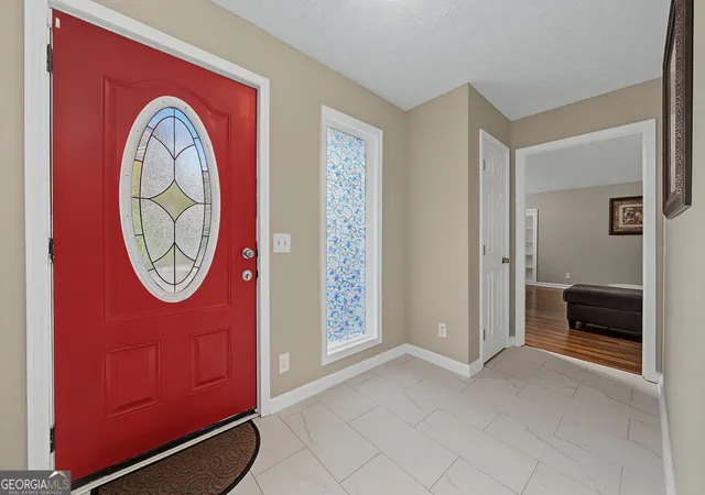 Photo 4 of Single family home for sale at 3202 Beaver Dr, Douglasville, GA 30135 | MLS# 10824681 | Listing updated on 2026-09-14