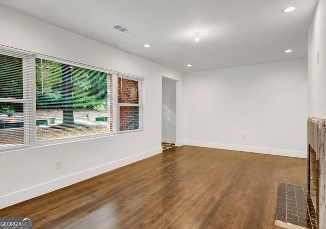 Photo 3 of Single family home for sale at 2188 Beecher Rd Sw, Atlanta, GA 30311 | MLS# 10835299 | Listing updated on 2026-09-24