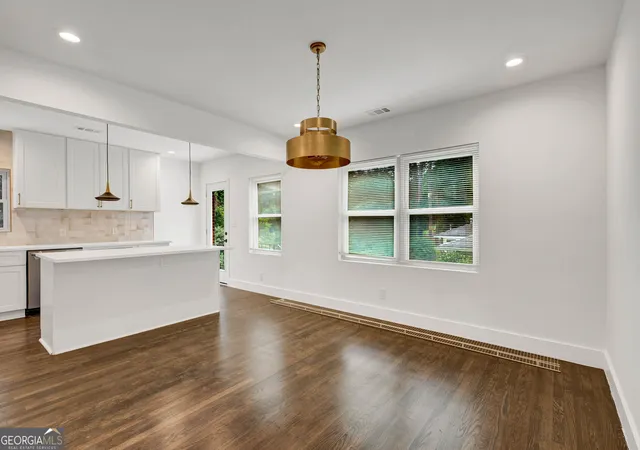 Photo 4 of Single family home for sale at 2188 Beecher Rd Sw, Atlanta, GA 30311 | MLS# 10835299 | Listing updated on 2026-09-24