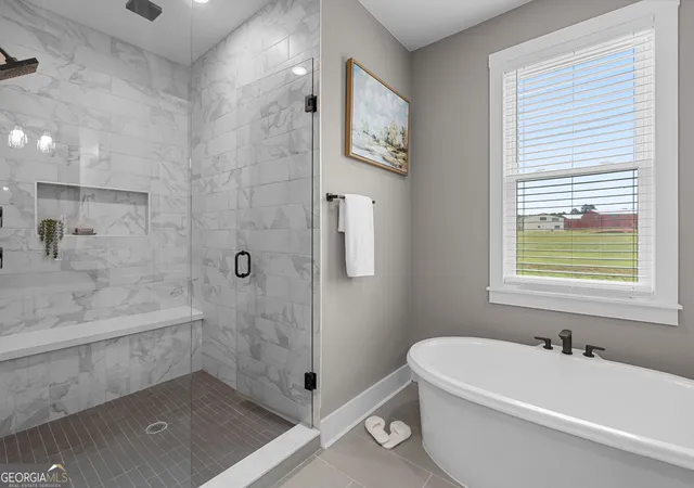 Photo 4 of Single family home for sale at 404 Whipple Ave, Williamson, GA 30292 | MLS# 10836299 | Listing updated on 2026-09-17