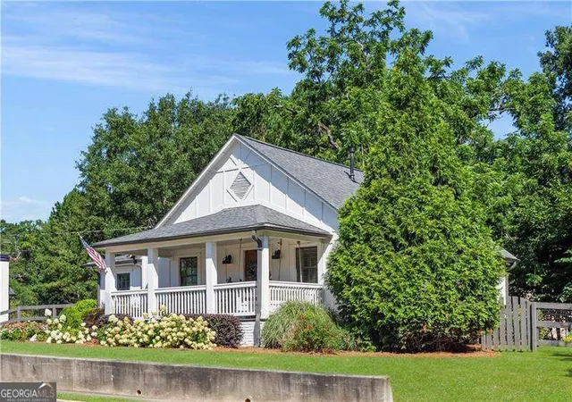 3rd image of 3990 Paul Samuel Rd Nw, Kennesaw, GA 30152 | MLS# 10811361