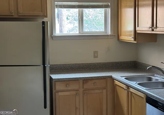 Photo 4 of Condo for sale at 250 Little St #B209, Athens, GA 30605 | MLS# 10832728 | Listing updated on 2026-09-08