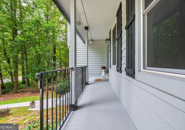 Photo 3 of Single family home for sale at 180 Wills Ln, Alpharetta, GA 30009 | MLS# 10815300 | Listing updated on 2026-08-28