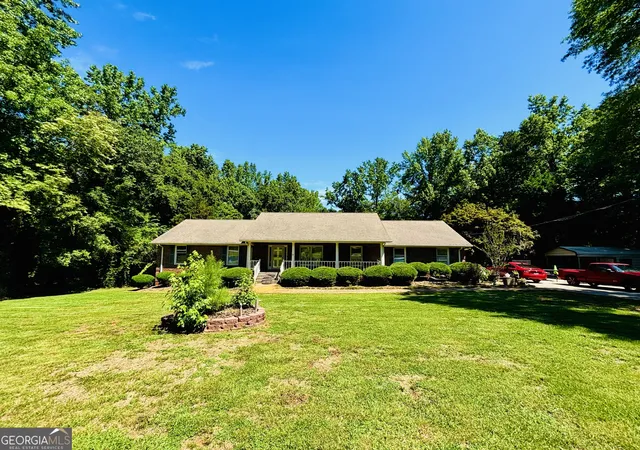 1st image of 110 Saxon Woods Dr, Athens, GA 30607 | MLS# 10809025