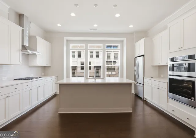 Photo 2 of Townhouse for sale at 1127 Provence Ln, Decatur, GA 30033 | MLS# 10828464 | Listing updated on 2026-09-12