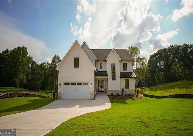 2nd image of 6214 Blackjack Rd, Flowery Branch, GA 30542 | MLS# 10822334