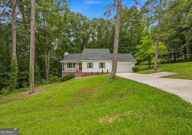 Homes for sale in Silver Creek, GA | 11 Ridgeview Dr Se, Silver Creek, GA 30173 | MLS# 10766669