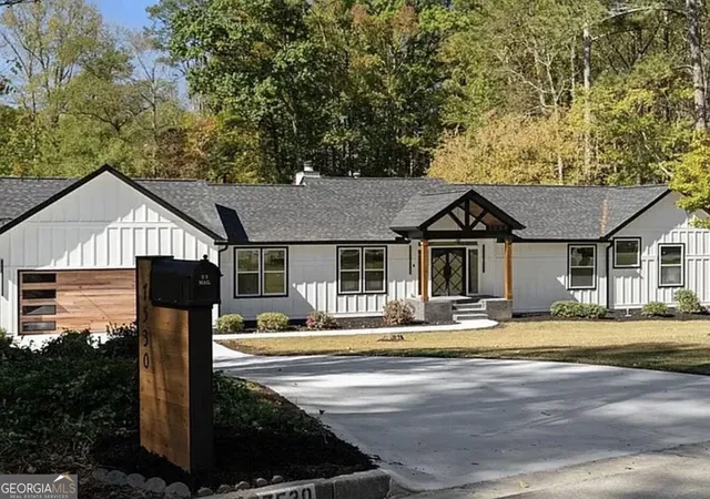 1st image of 7530 Spalding Ln, Atlanta, GA 30350 | MLS# 10823102