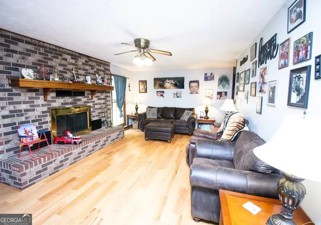 Photo 3 of Single family home for sale at 1719 Highway 81 W, Mcdonough, GA 30253 | MLS# 10770170 | Listing updated on 2026-08-10