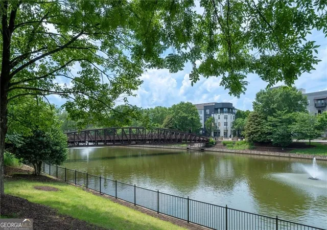 2nd image of 390 17Th St Nw, Atlanta, GA 30363