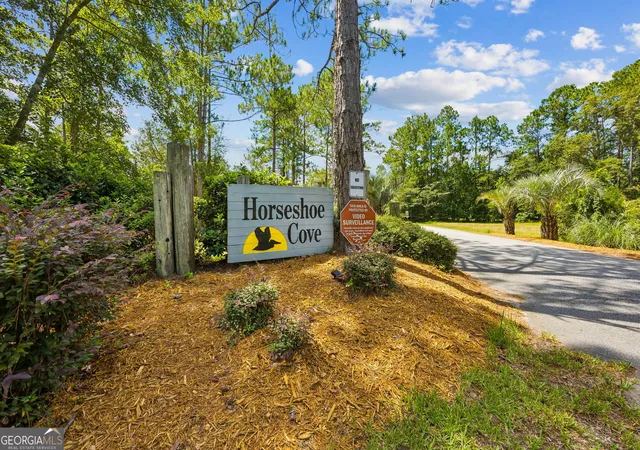 2nd image of 15 Horseshoe Ct W, Waverly, GA 31565 | MLS# 10810110